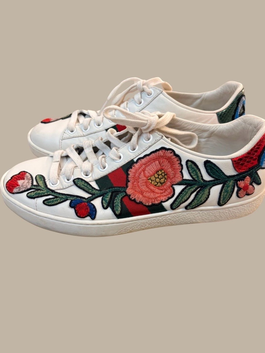 Gucci White Leather Floral Embroidered Low-Top Sneakers